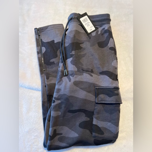 CSG camo cargo fleece pant - Picture 2 of 2